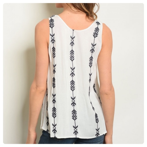 Sleeveless Embroidered V-Neck Top - Picture 3 of 7